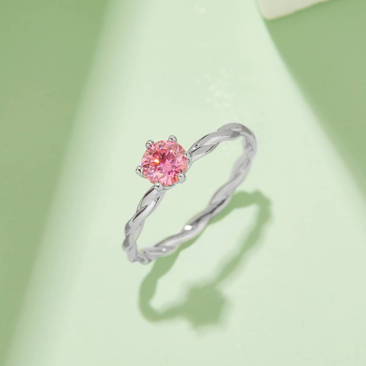 Straight arm Vine S925 Silver Plated Platinum Moissanite Women's Ring 50 Points D-Grade